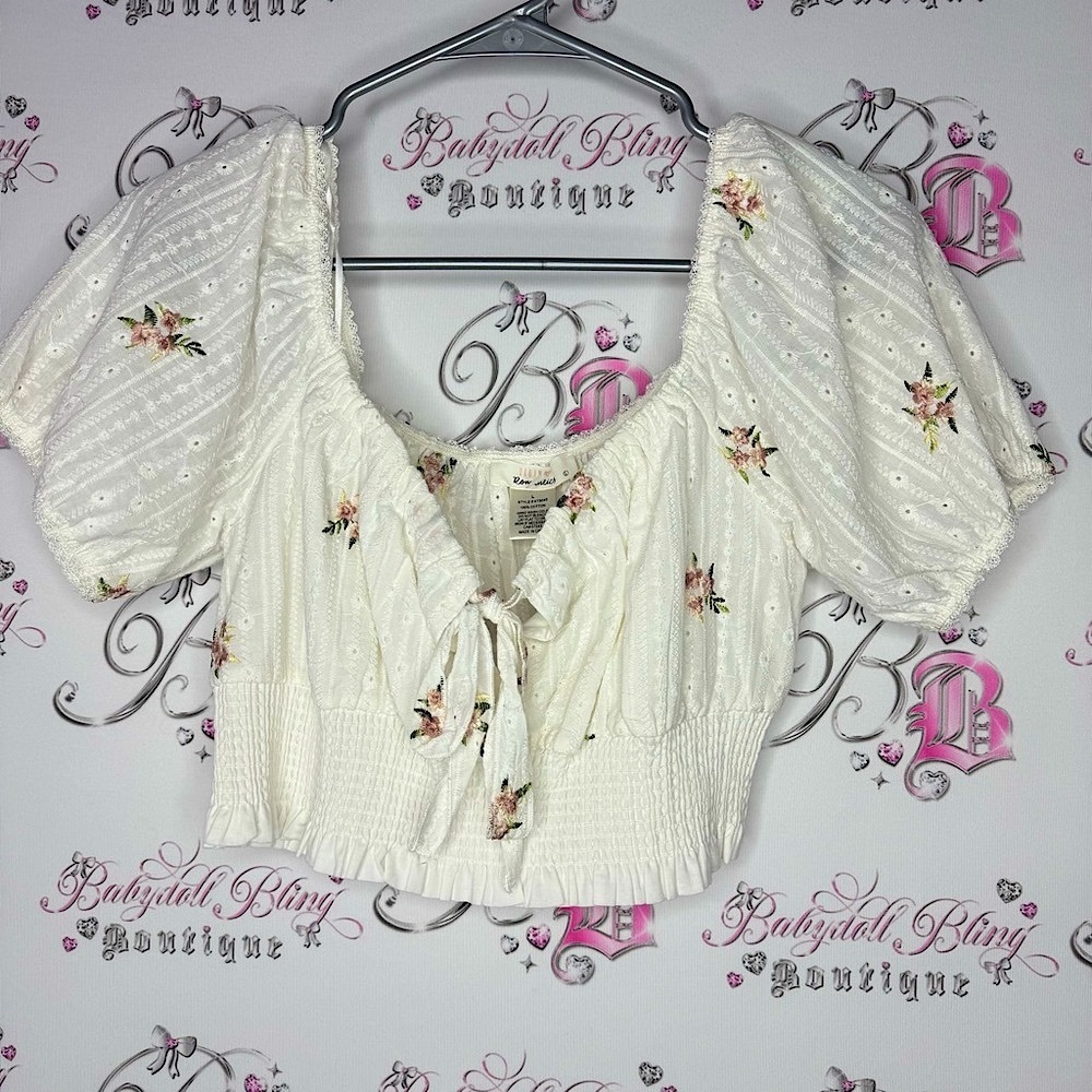 Urban romantics milkmaid White Floral Puff Sleeve Crop Top floral embroidered